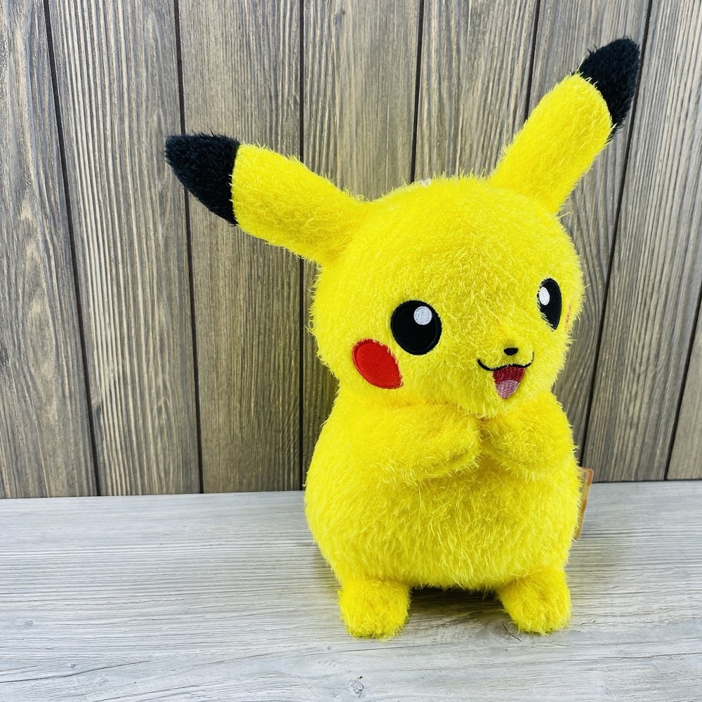 Pikachu  Fluffy Smiley Pokemon Banpresto 2018 Plush 13" Toy Doll Japan